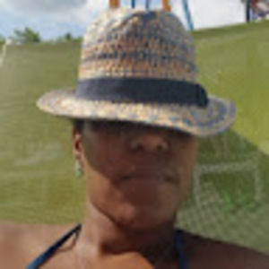 Meet your Posher, Queen z